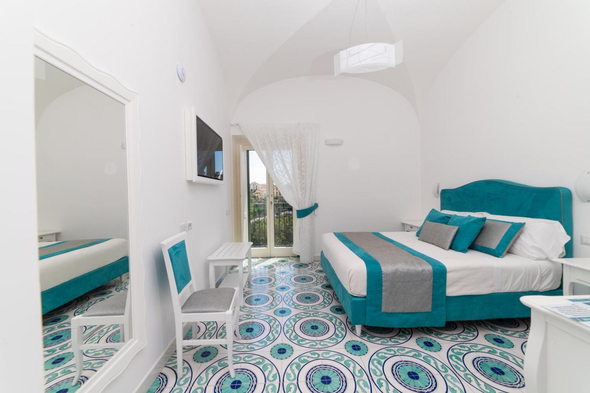 Suites In The Amalfi Coast - Guesthouse With Terrace Near Amalfi - Breathtaking View Of Ravello Скала Экстерьер фото